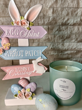 Load image into Gallery viewer, Mahogany Teakwood Soy Candle